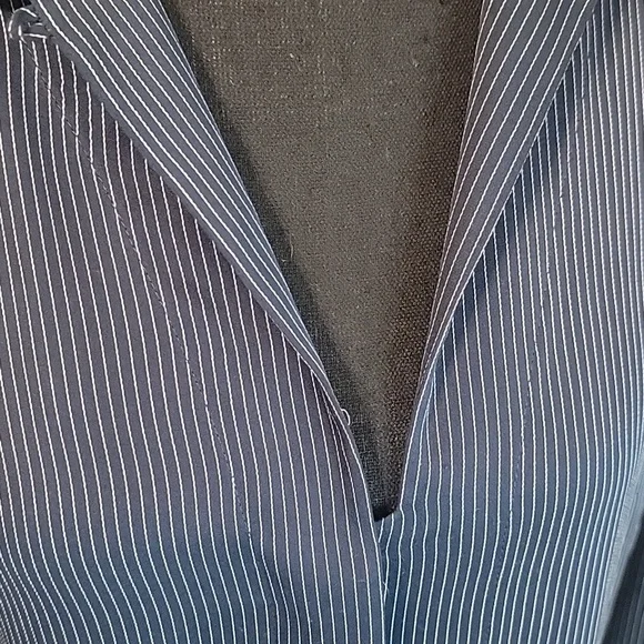 🆕️ AKRIS Silk Crepe Blouse - Picture 2 of 9